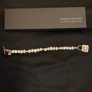 Silpada pearl and silver toggle braclet